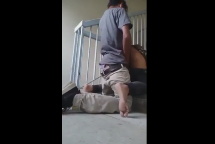 Viral Bocill Guguk Di Tangga Ada Suara Langsung Panik